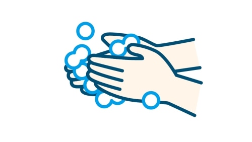 しっかりと石けん液を泡立てる